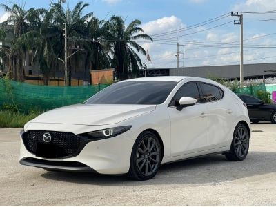 Mazda 3 2.0 SP Hatchback ปี 2020 สีขาว
